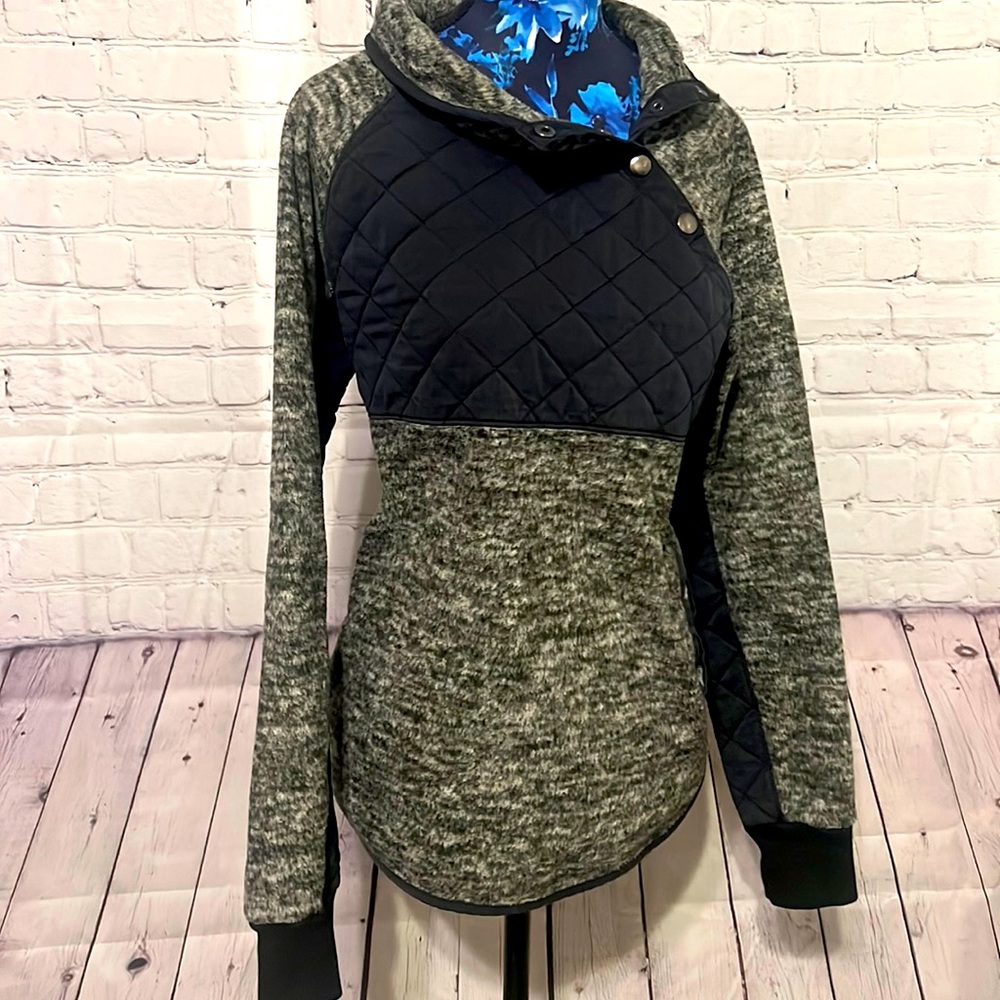 Abercrombie & Fitch fleece pullover